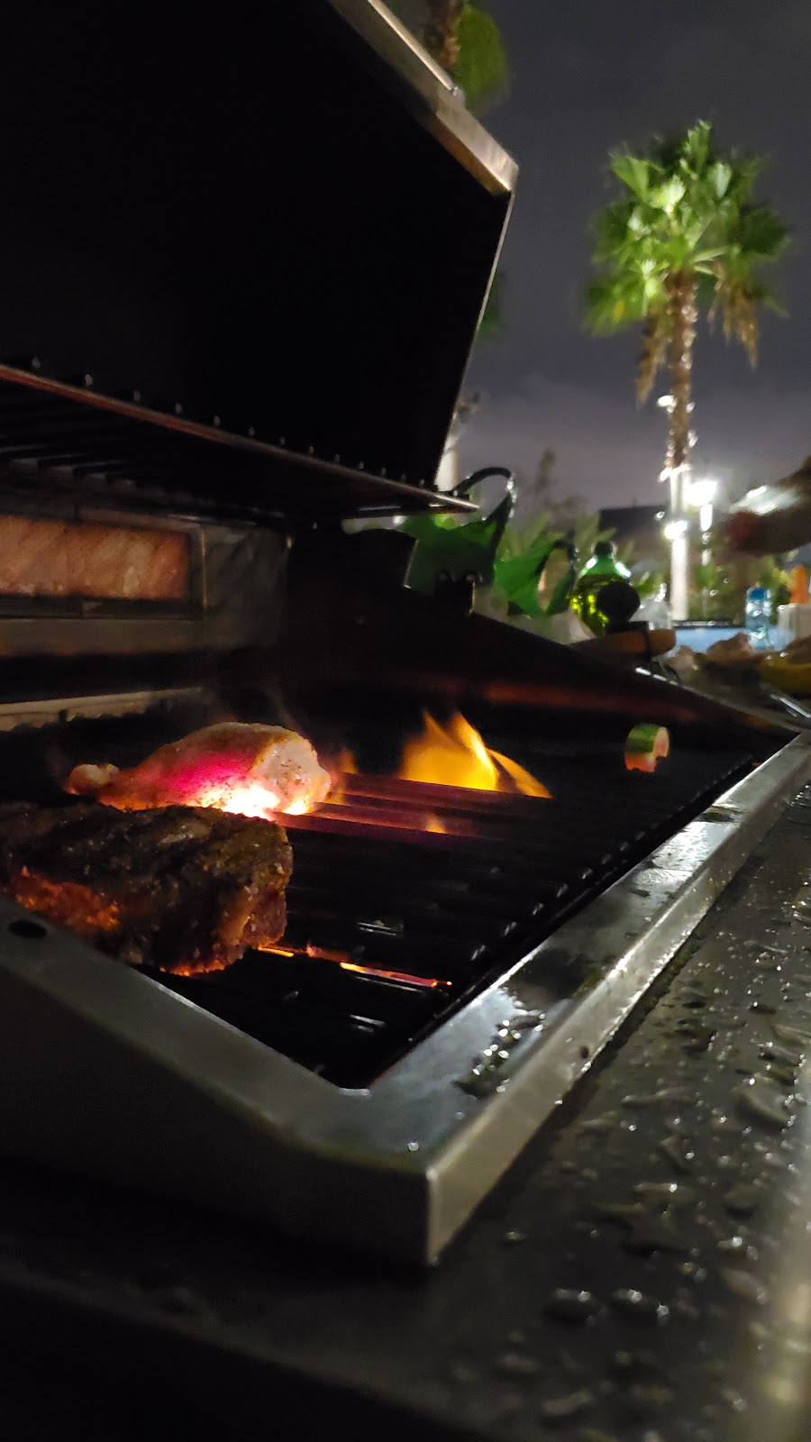 Shloggys Steakout | restaurant | 103 Mariposa, Lake Forest, CA 92610, USA | 9493293105 OR +1 949-329-3105