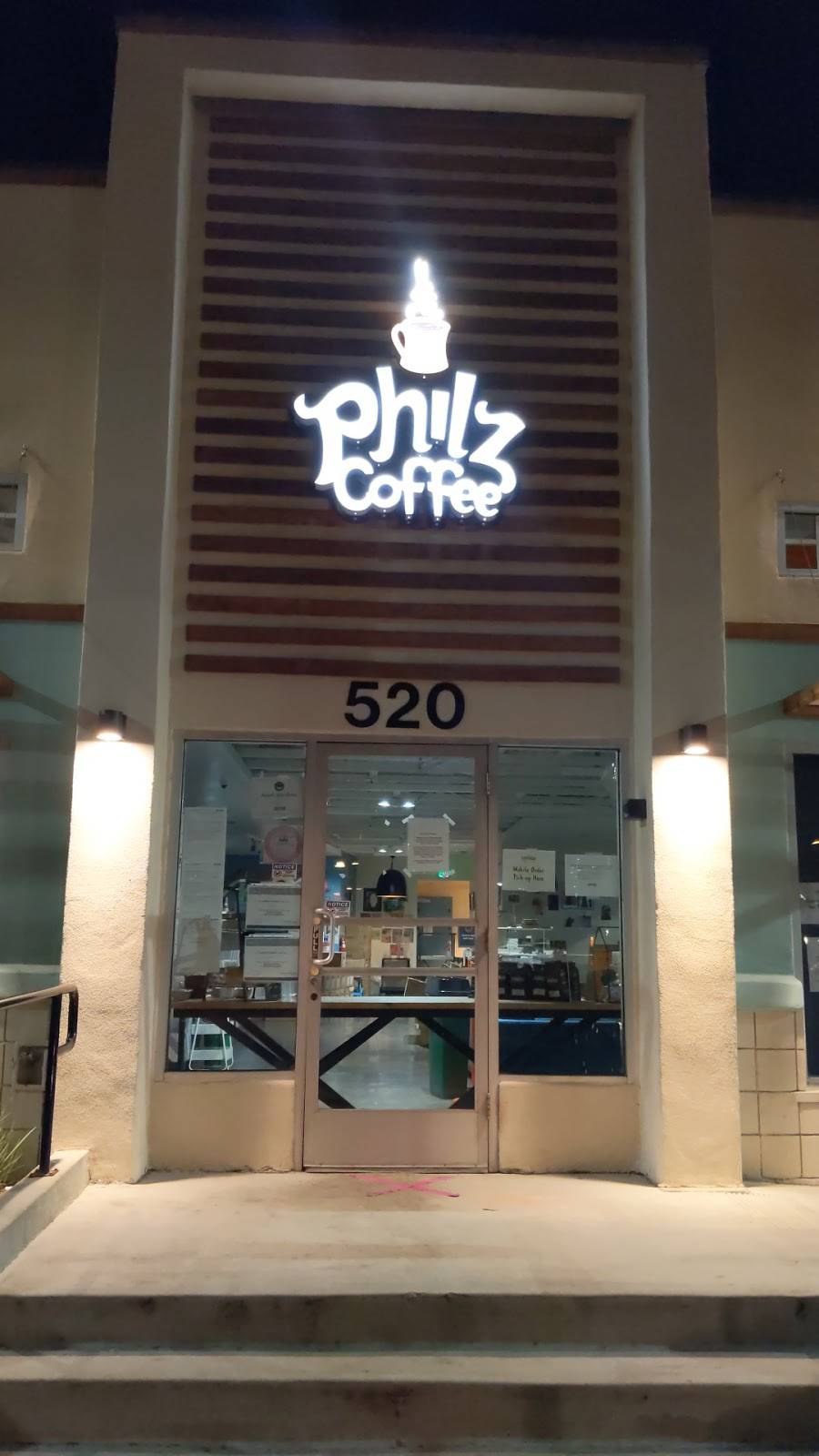 KFC | restaurant | 520 N State College Blvd, Fullerton, CA 92831, USA | 7146809791 OR +1 714-680-9791