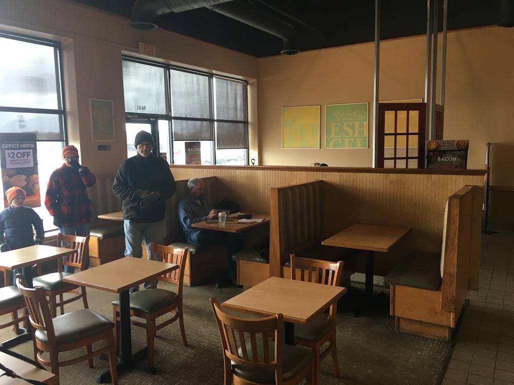 Brueggers Bagels | bakery | 9641 Anderson Lakes Pkwy, Eden Prairie, MN 55344, USA | 9528299532 OR +1 952-829-9532