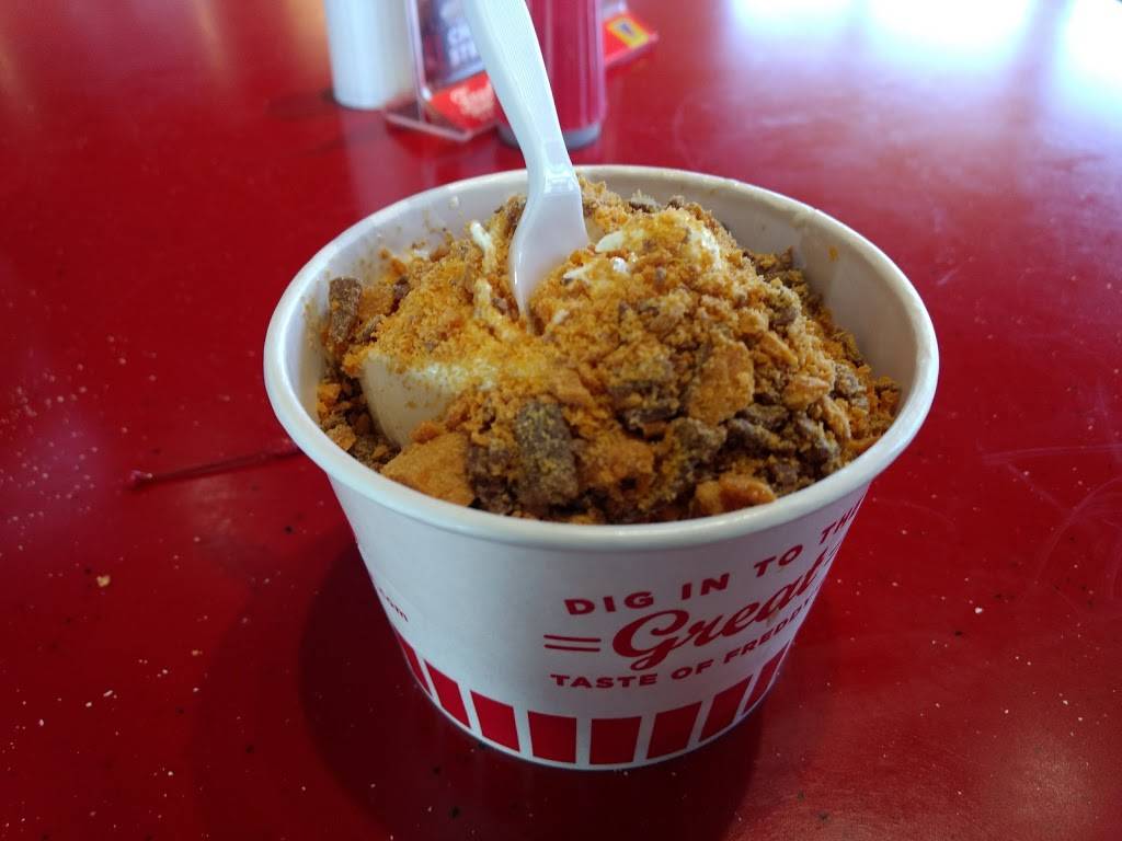 Freddys Frozen Custard & Steakburgers | restaurant | 3777 Plainfield Ave NE, Grand Rapids, MI 49525, USA | 6163332518 OR +1 616-333-2518