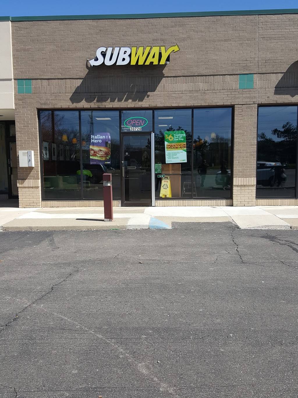 Subway Restaurants | restaurant | 30720 Beck Rd, Novi, MI 48377, USA | 2489606424 OR +1 248-960-6424