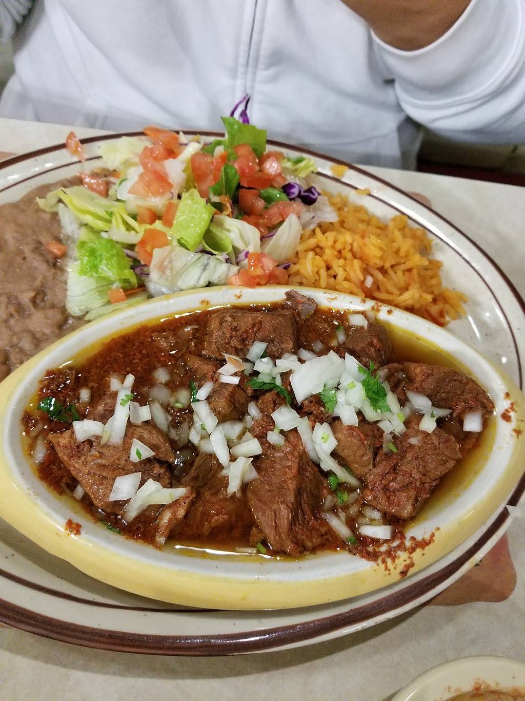 La Villa | restaurant | 1201 W Lincoln Ave, Anaheim, CA 92805, USA | 7149990088 OR +1 714-999-0088