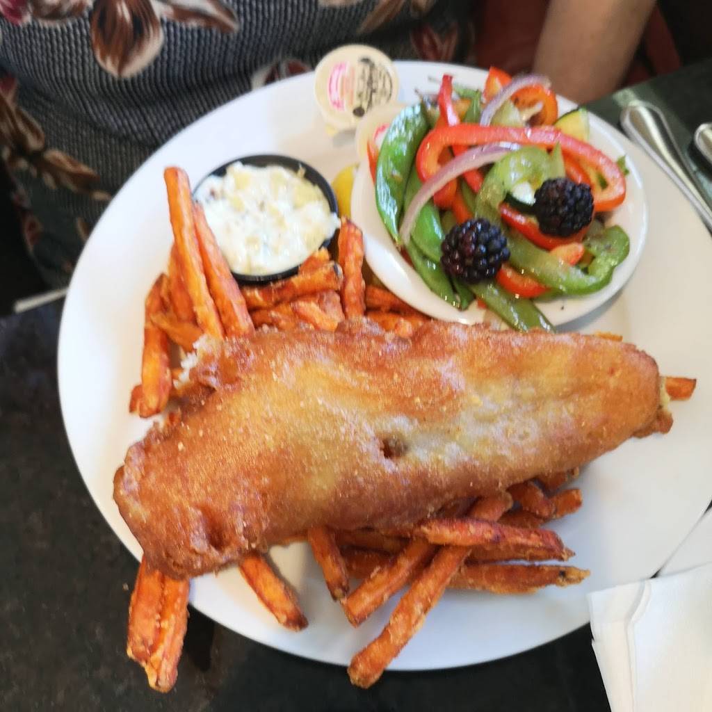 Angels Restaurant - Family Restaurant Kitchener | restaurant | 751 Victoria St S, Kitchener, ON N2M 5N4, Canada | 5195811158 OR +1 519-581-1158