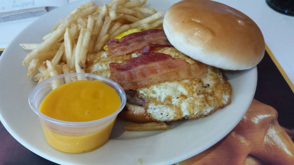 Steak n Shake | restaurant | 1305 Locke Dr, Bourbonnais, IL 60914, USA | 8159325600 OR +1 815-932-5600