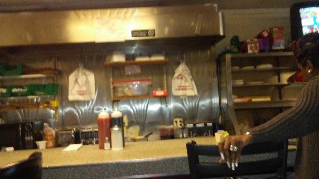 Simply Good Food | restaurant | 5741 Woodland Ave, Philadelphia, PA 19143, USA | 2157291622 OR +1 215-729-1622