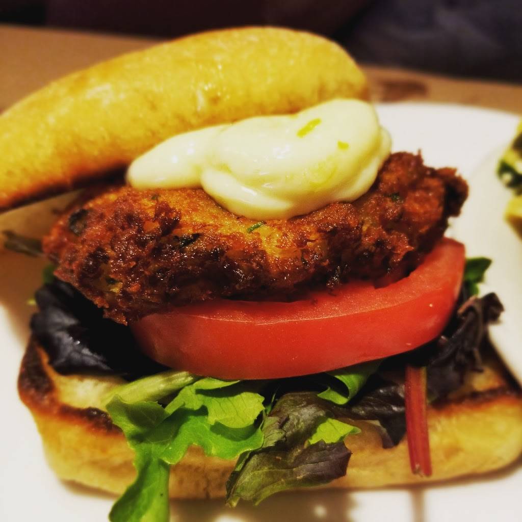 Aqua Terra Bistro | restaurant | 55 E Main St NE, Buford, GA 30518, USA | 7702713000 OR +1 770-271-3000