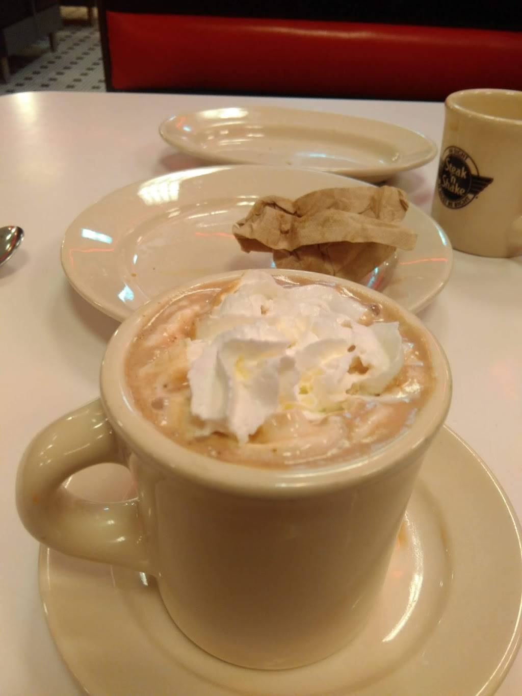 Steak n Shake | restaurant | 1610 SW 13th St, Gainesville, FL 32608, USA | 3523760588 OR +1 352-376-0588