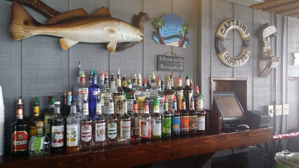 Pecks Old Port Cove | restaurant | 139 N Ozello Trail, Crystal River, FL 34429, USA | 3527952806 OR +1 352-795-2806