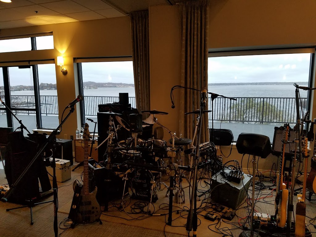 Muskegon Country Club | restaurant | 2801 Lakeshore Dr, Muskegon, MI 49441, USA | 2317553737 OR +1 231-755-3737