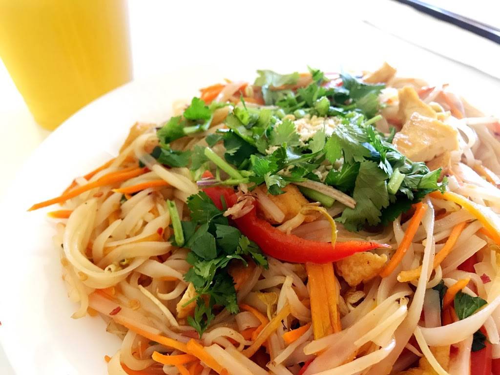 Loving Hut | restaurant | 2825 S Kirkwood Rd #100, Houston, TX 77082, USA | 2815318882 OR +1 281-531-8882