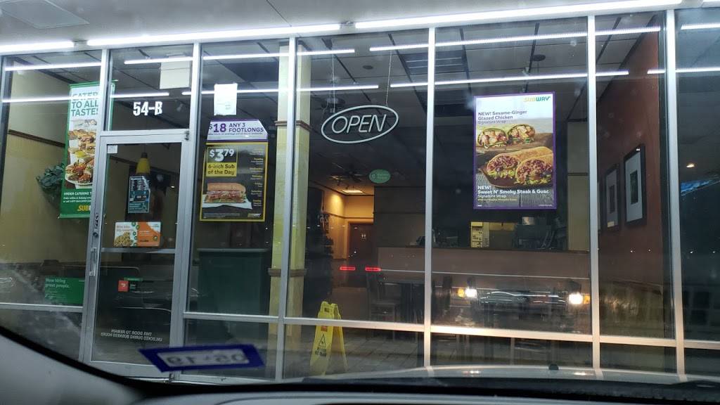 Subway Restaurants | restaurant | 54 E Crosstimbers St Suite B, Houston, TX 77022, USA | 7136948282 OR +1 713-694-8282