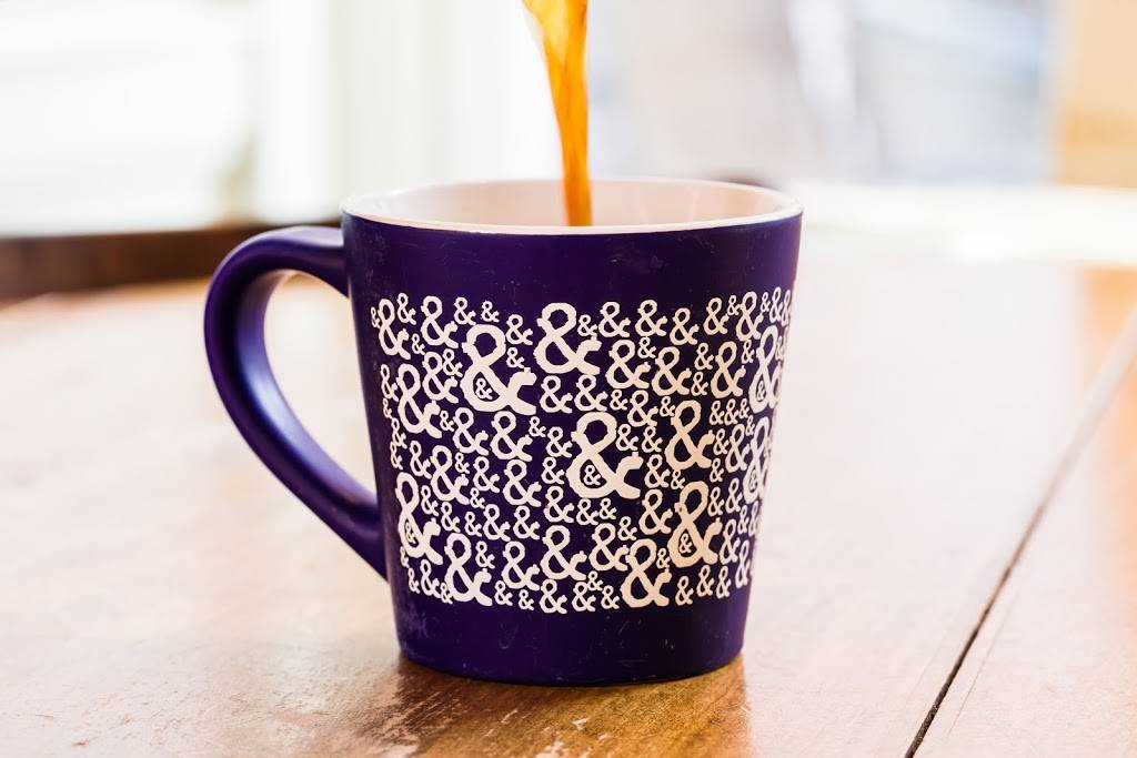 Half & Half | cafe | 8135 Maryland Ave, Clayton, MO 63105, USA | 3147250719 OR +1 314-725-0719