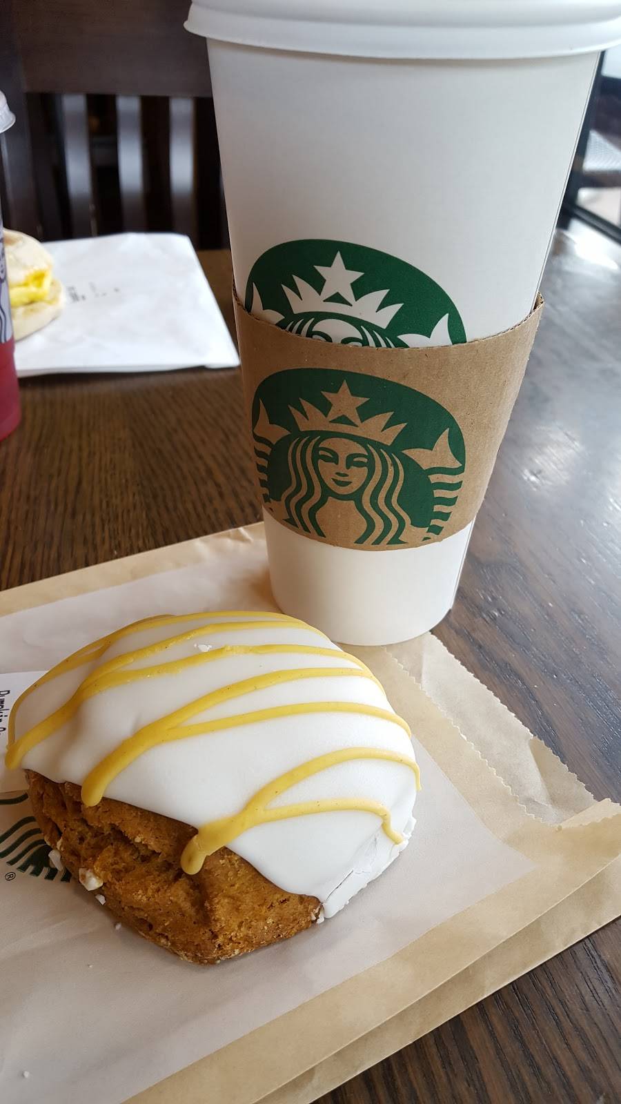 Starbucks | cafe | 3311 Market Street, Riverside, CA 92501, USA | 9517829836 OR +1 951-782-9836