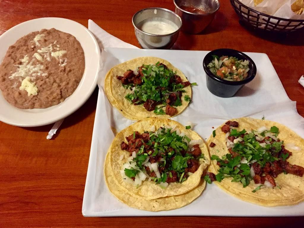 El Ranchero IV | restaurant | 921A W Atlantic St, Emporia, VA 23847, USA | 4346341119 OR +1 434-634-1119