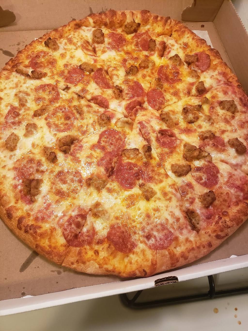 Anthonys Pizza | restaurant | 300 N Queen St, Martinsburg, WV 25401, USA | 3042626100 OR +1 304-262-6100