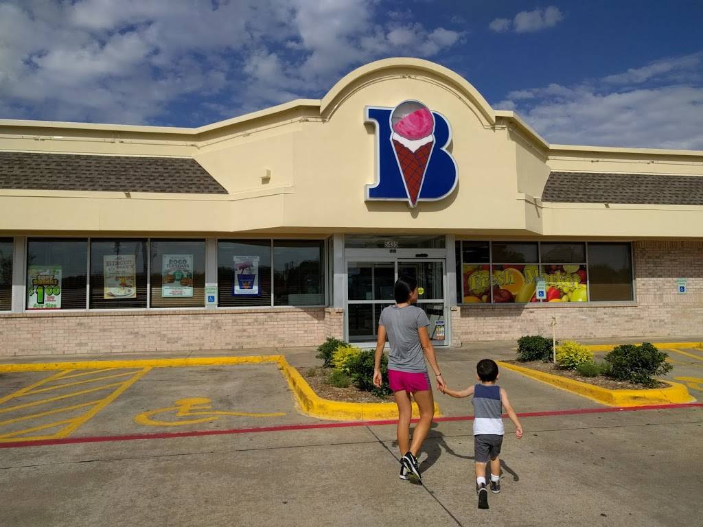 Braums Ice Cream & Burger Restaurant | restaurant | 5435 Broadway Blvd, Garland, TX 75043, USA | 9722713163 OR +1 972-271-3163