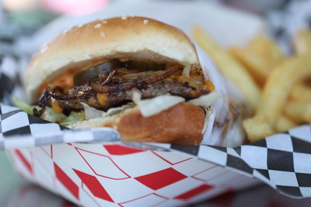 Beeps Fast Food | restaurant | 16063 Sherman Way, Van Nuys, CA 91406, USA | 8187810830 OR +1 818-781-0830