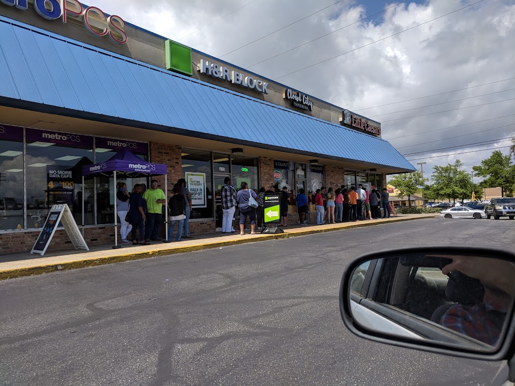 Little Caesars Pizza | meal delivery | 6879 N 9th Ave, Pensacola, FL 32504, USA | 8508574404 OR +1 850-857-4404