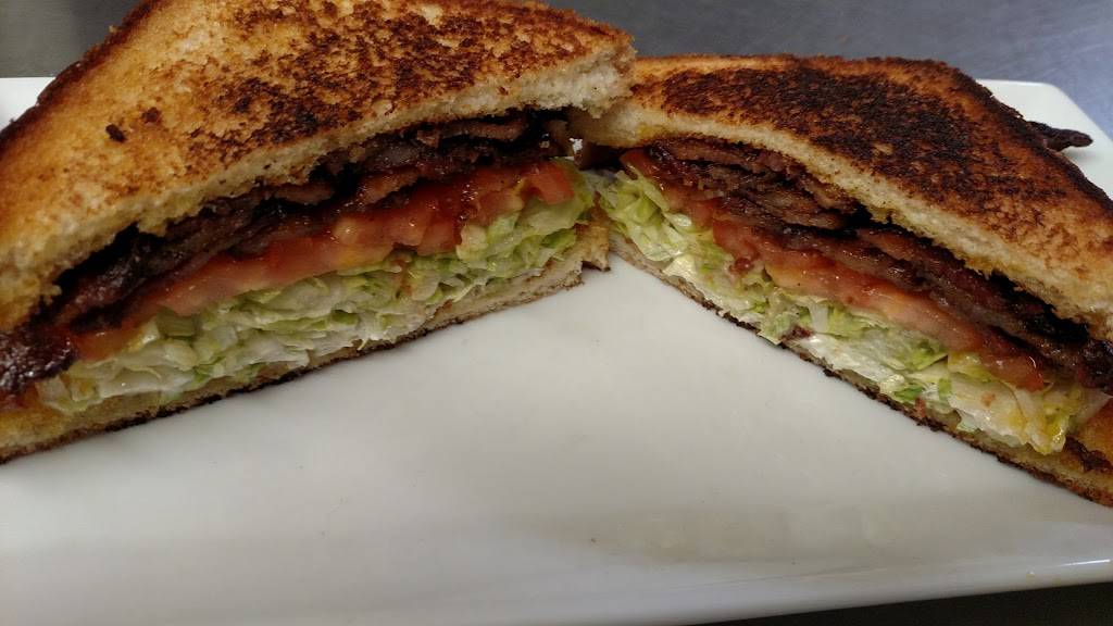 Festers | restaurant | 10301 Old Hwy 62 E, Mt Vernon, IN 47620, USA | 8129857333 OR +1 812-985-7333