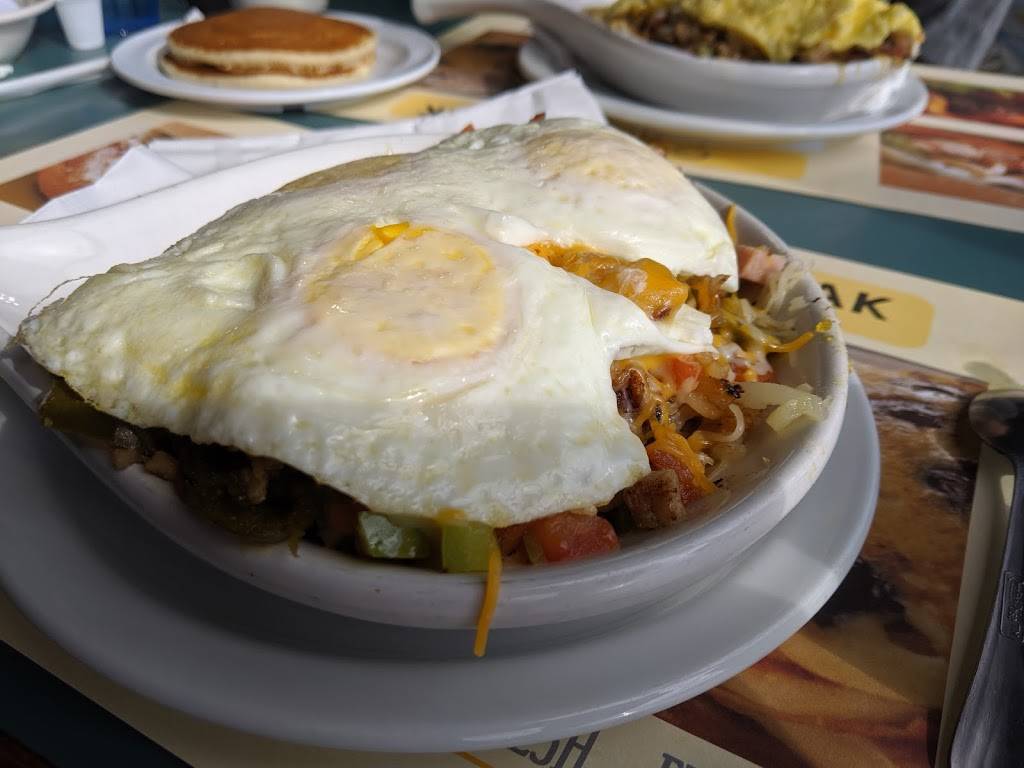 Golden Oak Pancake House | restaurant | 4519 N Illinois St, Swansea, IL 62226, USA | 6184164633 OR +1 618-416-4633