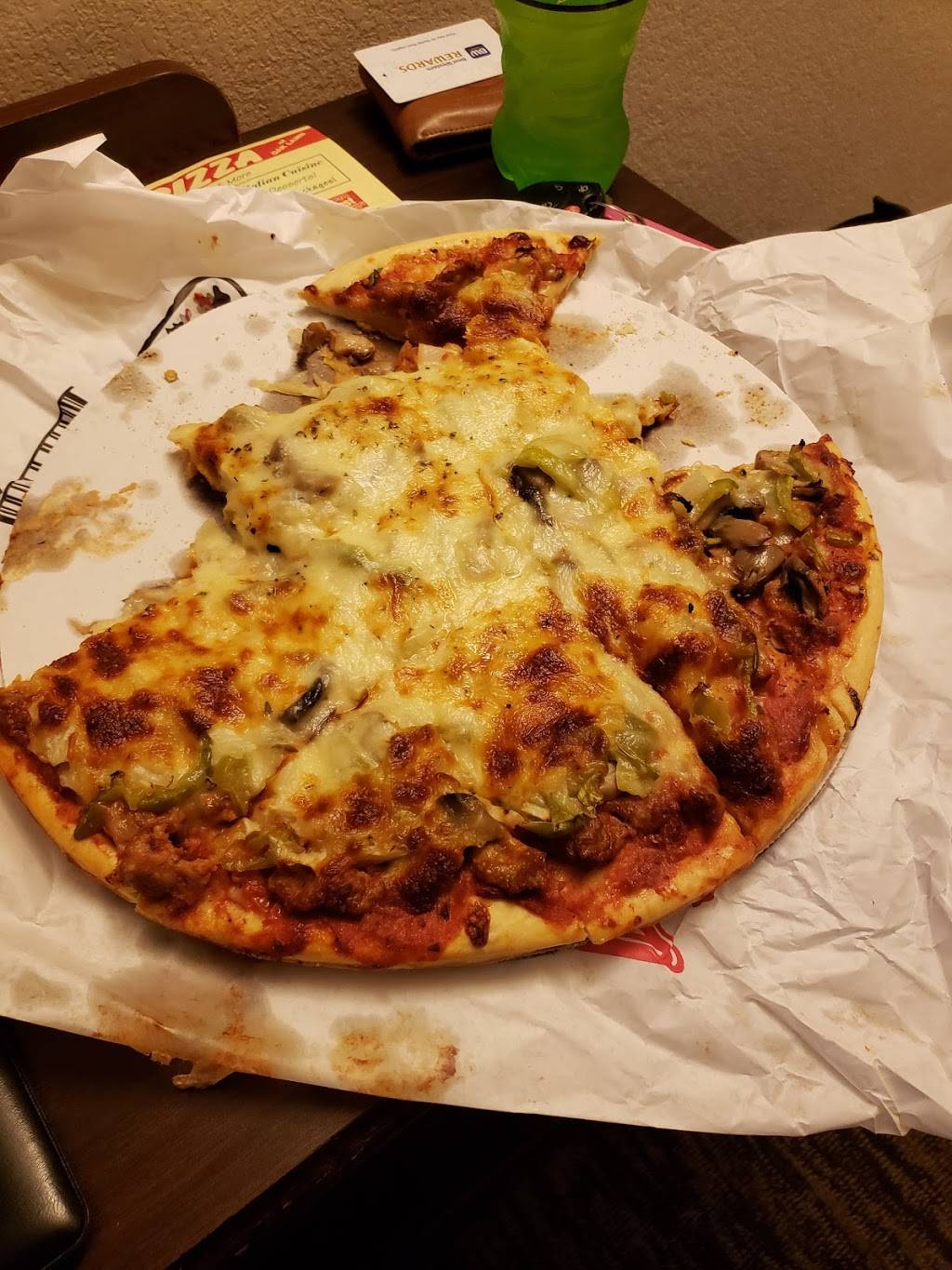 Phils Pizza | restaurant | 8932 Ridgeland Ave, Oak Lawn, IL 60453, USA | 7085994747 OR +1 708-599-4747