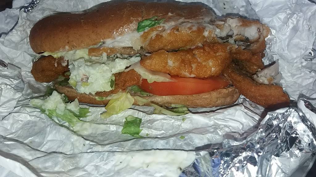 Docks | restaurant | 112 W 87th St, Chicago, IL 60620, USA | 7737230055 OR +1 773-723-0055