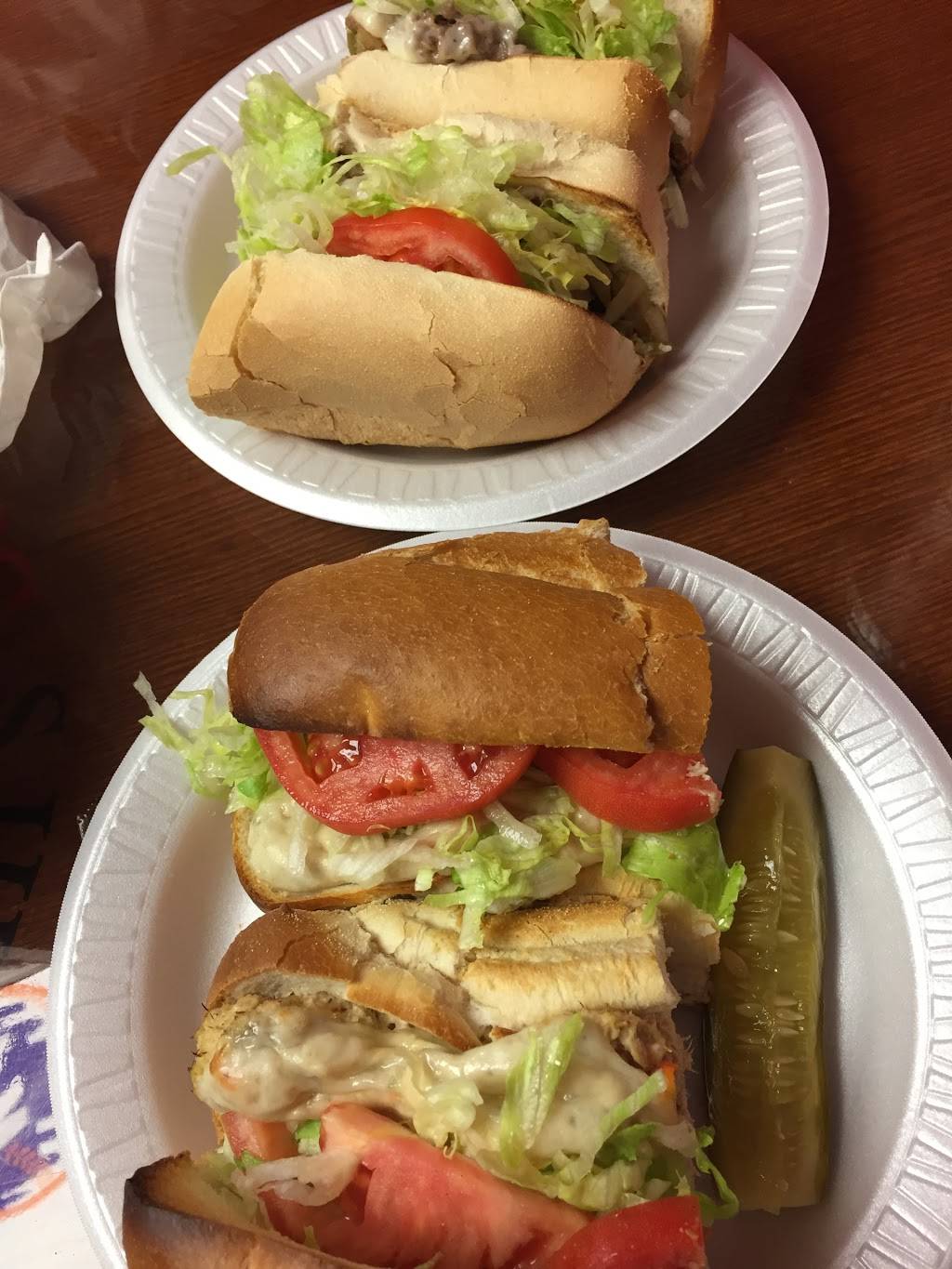 Santinis New York Style Deli | meal takeaway | 1814, 46950 Community Plaza, Sterling, VA 20164, USA | 7034504444 OR +1 703-450-4444