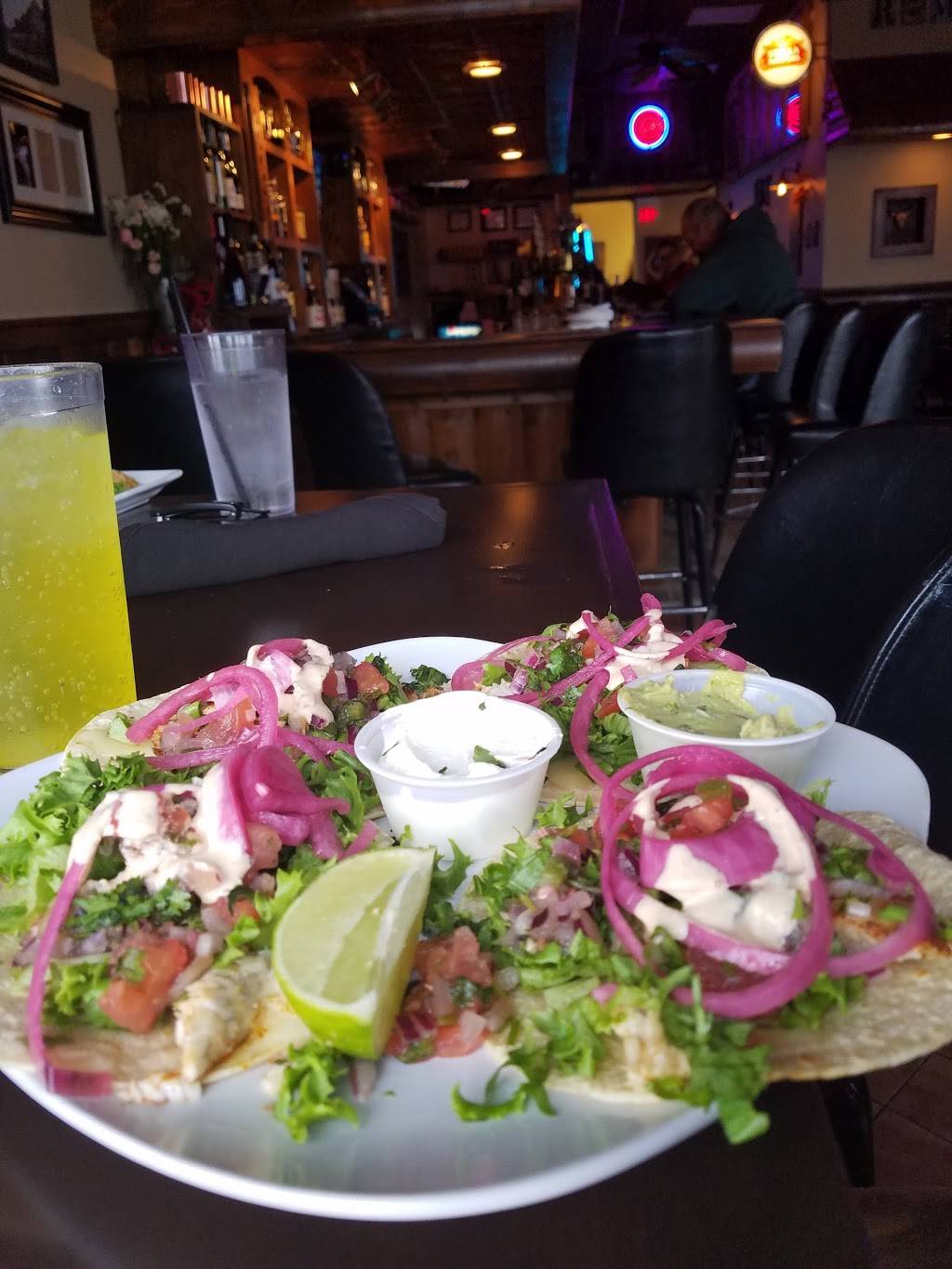 Remingtons Gastropub | restaurant | 102 S 3rd St, Malta, IL 60150, USA | 8158252794 OR +1 815-825-2794