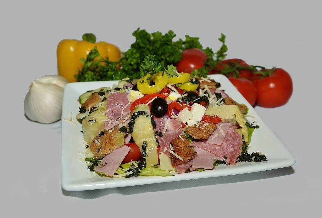 Johnny Macaronis | meal takeaway | 1300 Plymouth St, East Bridgewater, MA 02333, USA | 5084564460 OR +1 508-456-4460