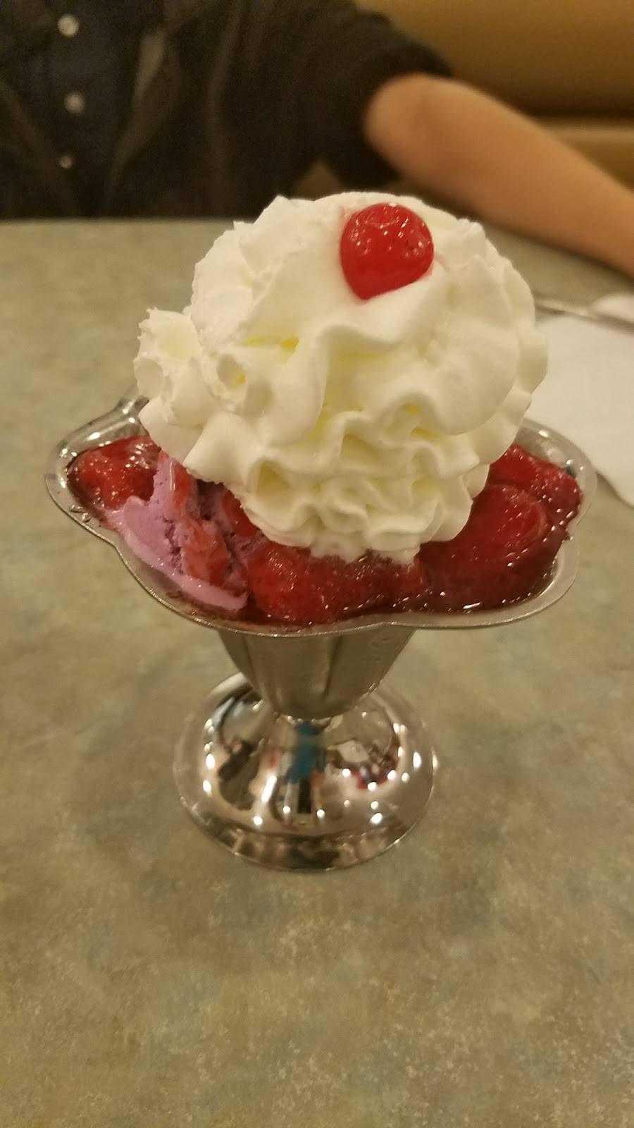Friendlys | restaurant | 697 Southbridge St, Auburn, MA 01501, USA | 5088323102 OR +1 508-832-3102