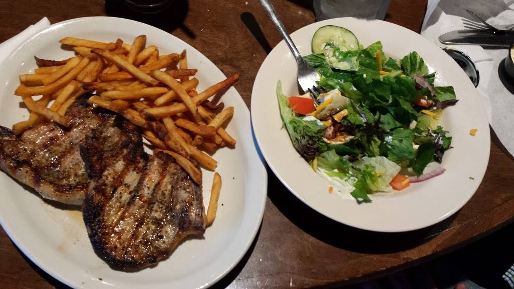 Logans Roadhouse | restaurant | 92 NE Interstate 410 Loop, San Antonio, TX 78216, USA | 2103486405 OR +1 210-348-6405