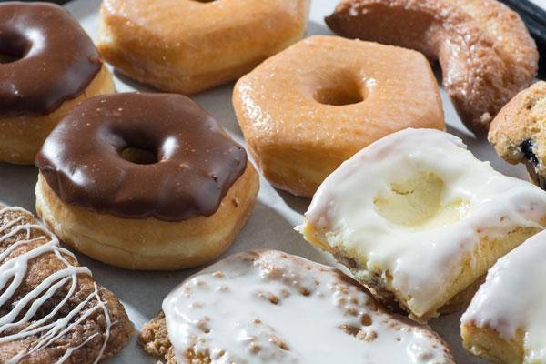 Graeters Ice Cream | bakery | 2136 Bethel Rd, Columbus, OH 43220, USA | 6144427622 OR +1 614-442-7622