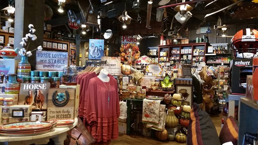 Cracker Barrel Old Country Store | restaurant | 106 Marketplace Dr, Hampton, VA 23666, USA | 7572622046 OR +1 757-262-2046