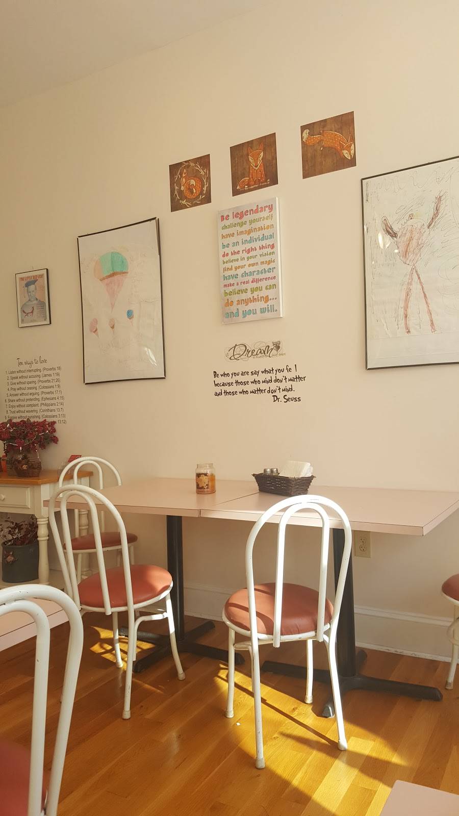 Red Fox Creamery | meal takeaway | 146 N Loudoun St, Winchester, VA 22601, USA | 5405458630 OR +1 540-545-8630