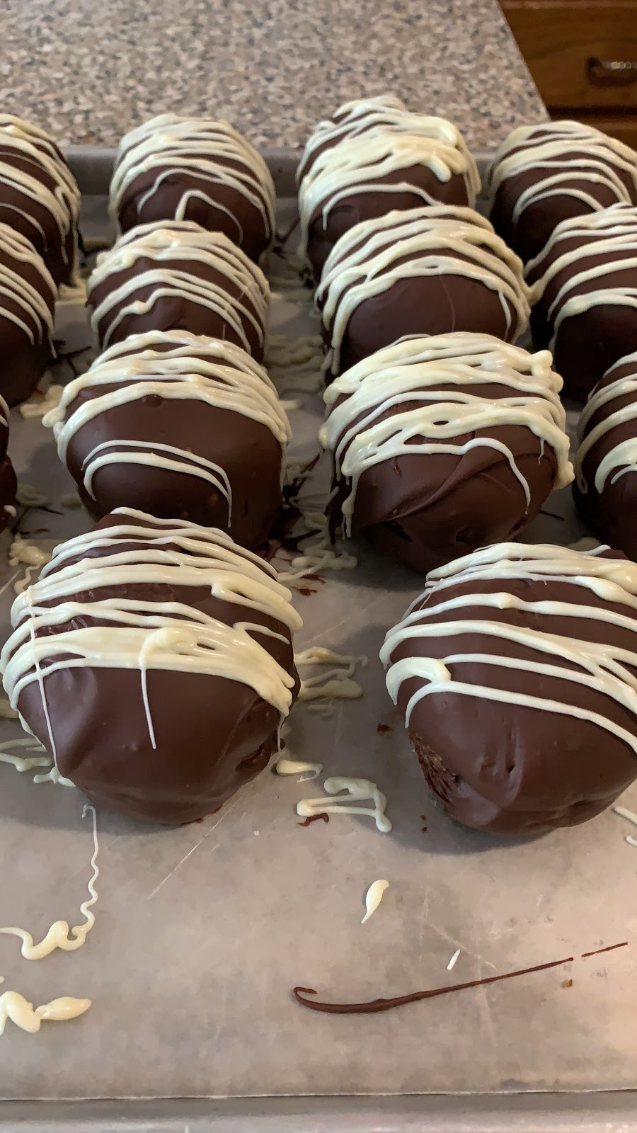 Endless Flavors Square Pizza and Bakery | restaurant | 23 E Main St, Gloucester, MA 01930, USA | 9785757028 OR +1 978-575-7028