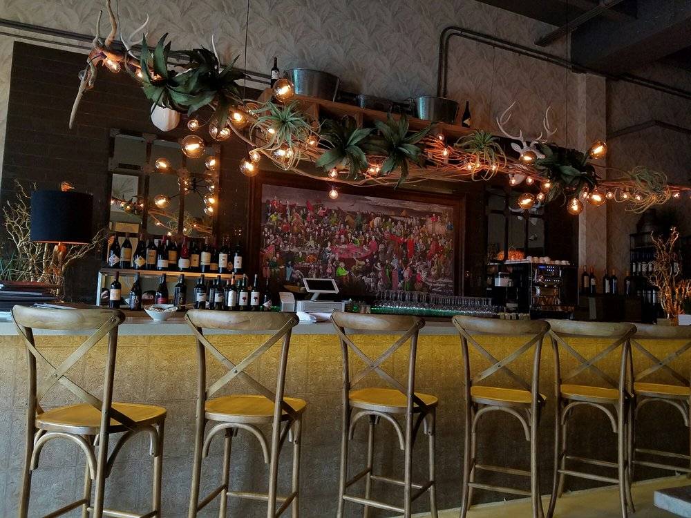 Hecho A Mano Restaurant | restaurant | 3399 NW 72nd Ave #106, Miami, FL 33122, USA | 7863604468 OR +1 786-360-4468