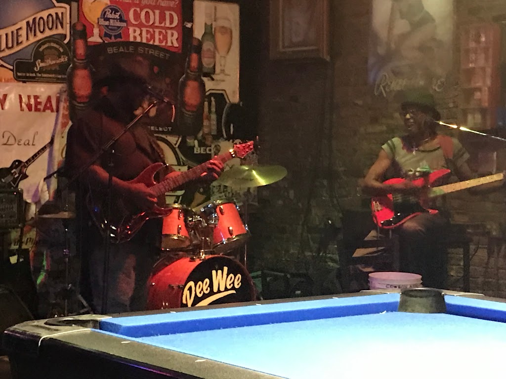 Beale Street Tap Room | restaurant | 168 Beale St, Memphis, TN 38103, USA | 9015762220 OR +1 901-576-2220