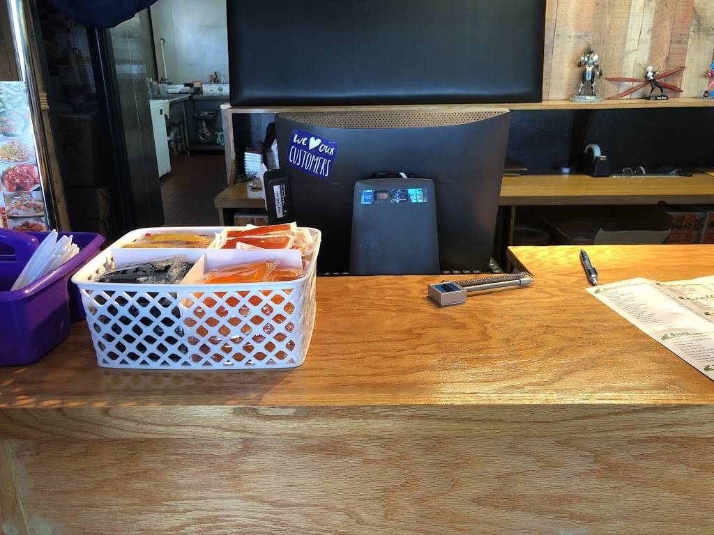 Little Basil | restaurant | 4119 Woerner Ave, Levittown, PA 19057, USA | 2159469998 OR +1 215-946-9998