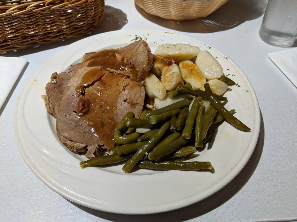 Polonia Restaurant | restaurant | 2934 Yemans St, Hamtramck, MI 48212, USA | 3138738432 OR +1 313-873-8432