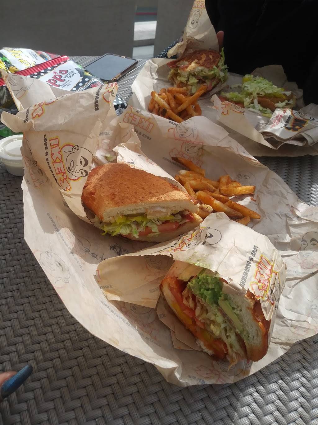 Ike’s Love and Sandwiches | restaurant | 1125, 302 N San Fernando Blvd, Burbank, CA 91502, USA | 8185627223 OR +1 818-562-7223