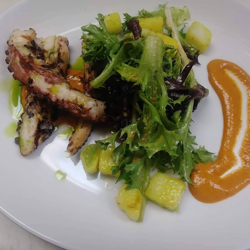 Felly Bistro on Pass | restaurant | 769 E Passyunk Ave, Philadelphia, PA 19147, USA | 2159232860 OR +1 215-923-2860