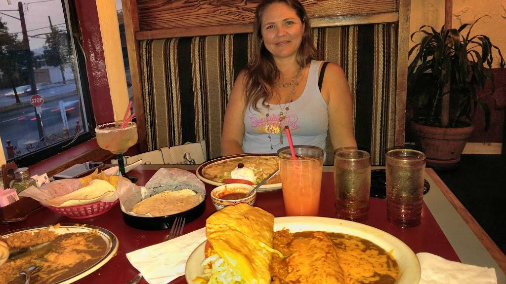 La Palma Family Mexican Restaurant | restaurant | 3456 15th Ave W, Seattle, WA 98119, USA | 2062841001 OR +1 206-284-1001