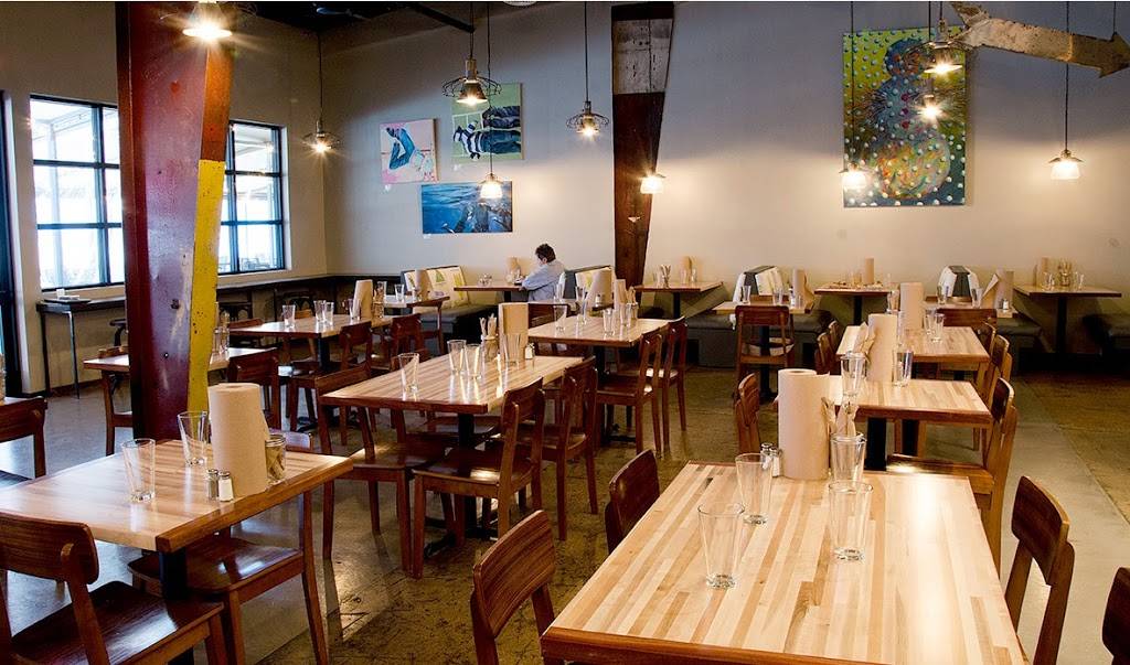 LUCK (Local Urban Craft Kitchen) | restaurant | 3011 Gulden Ln #112, Dallas, TX 75212, USA | 4692500679 OR +1 469-250-0679