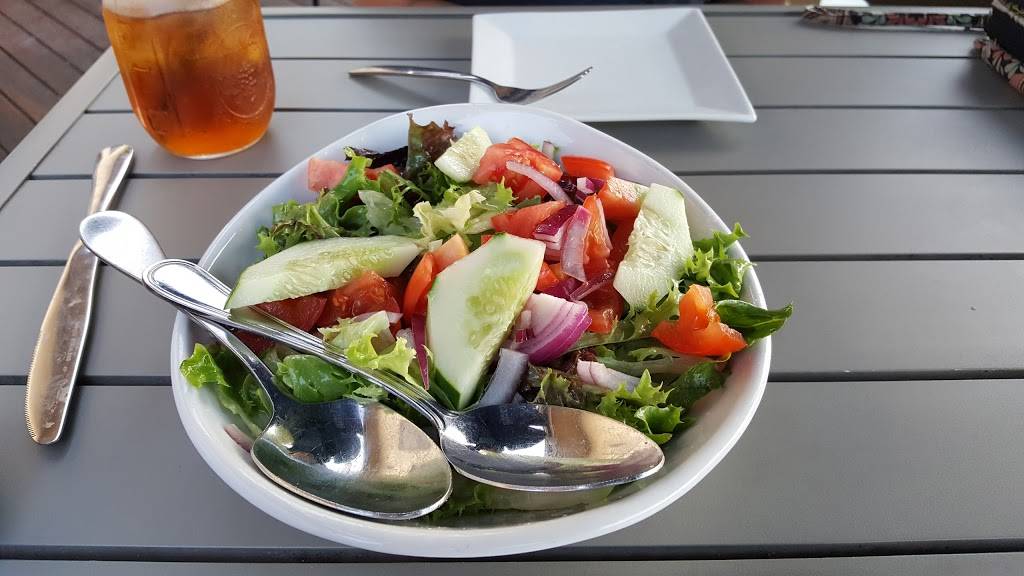 The Marina at the Wharf | restaurant | 543 N Shore Rd, Revere, MA 02151, USA | 7816293798 OR +1 781-629-3798