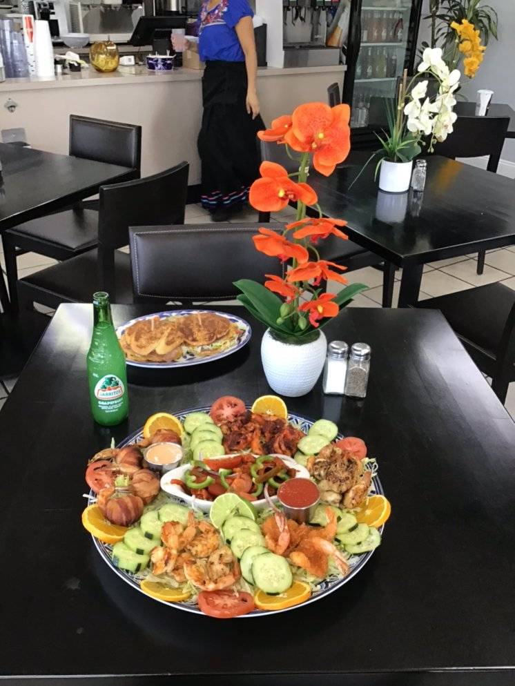 Bahia Grill | restaurant | 13100 Magnolia Ave, Corona, CA 92879, USA | 9514271990 OR +1 951-427-1990