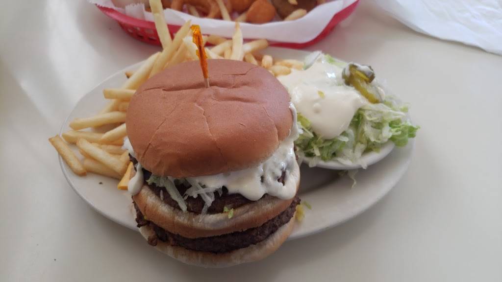 Midway Oh Boy Restaurant | restaurant | 6620 Lake Ave, Elyria, OH 44035, USA | 4403243711 OR +1 440-324-3711