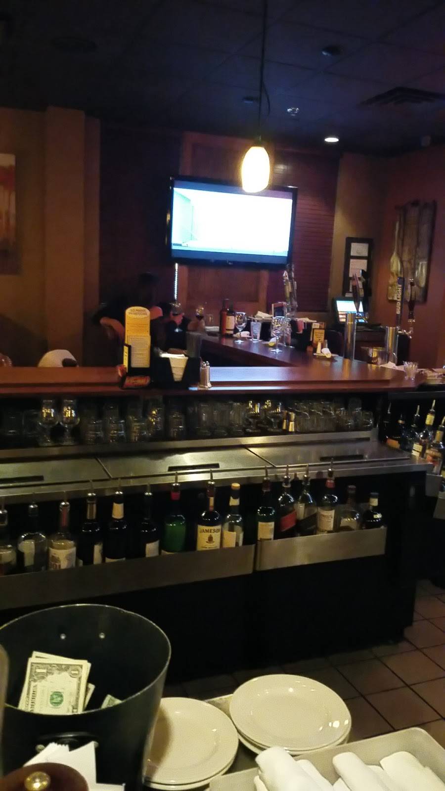 Johnnys Fine Food & Spirits | restaurant | 7807 Market St, Boardman, OH 44512, USA | 3307588262 OR +1 330-758-8262