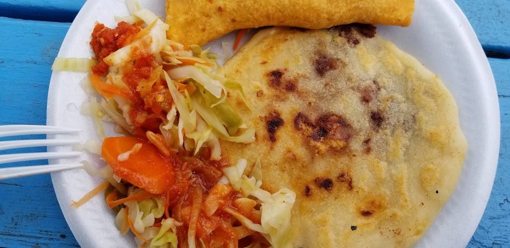 Toñas Pupusas | restaurant | 5700 S Archer Rd, Summit, IL 60501, USA | 7089676154 OR +1 708-967-6154