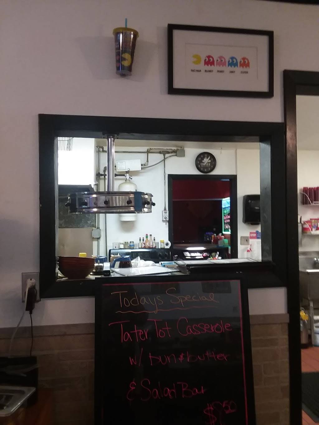 Blondies Restaurant | restaurant | 214 Main, Woden, IA 50484, USA | 6419265657 OR +1 641-926-5657