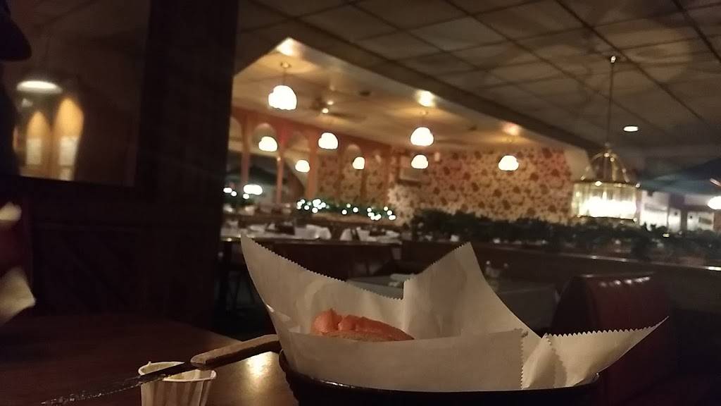 Reggios | restaurant | 1213 E Jefferson Blvd, Mishawaka, IN 46545, USA | 5742550588 OR +1 574-255-0588